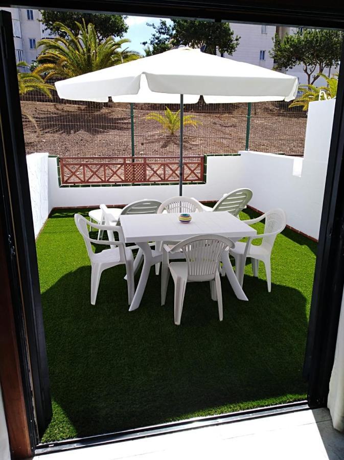 Apartamento De 1 Dormitorio En Victoria Court 2 Los Cristianos. Лос Кристианос Экстерьер фото