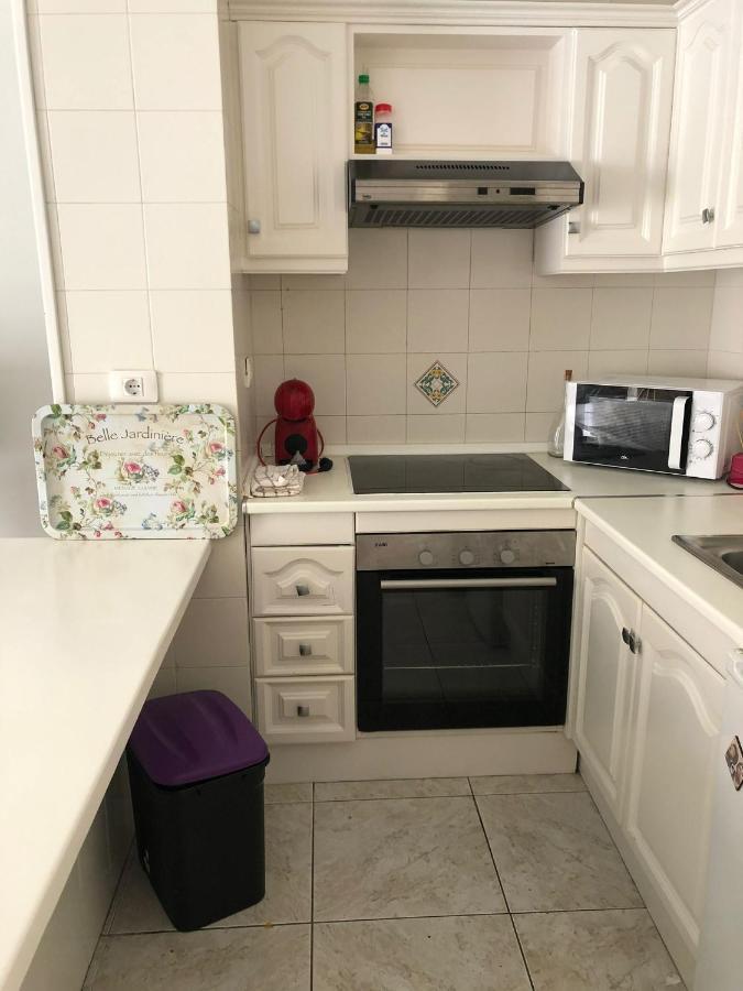 Apartamento De 1 Dormitorio En Victoria Court 2 Los Cristianos. Лос Кристианос Экстерьер фото