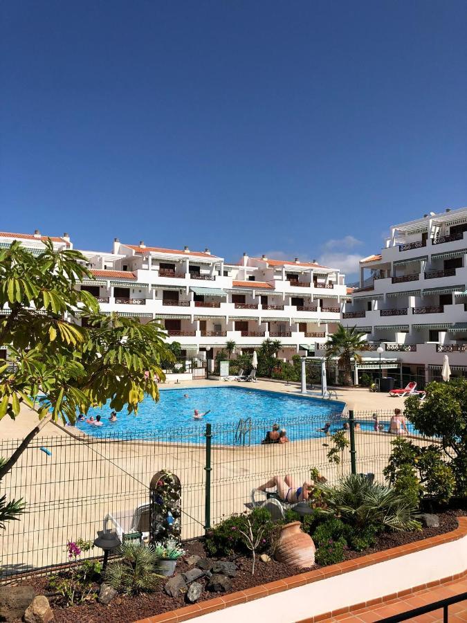 Apartamento De 1 Dormitorio En Victoria Court 2 Los Cristianos. Лос Кристианос Экстерьер фото